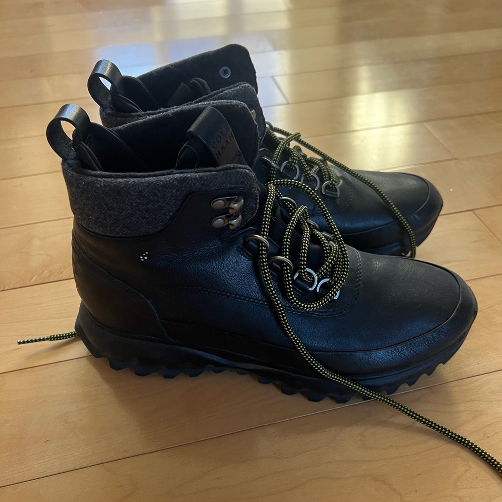 Cole haan women hiking boots black size 8,5